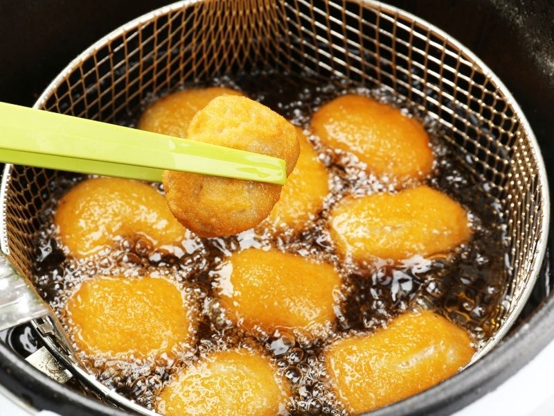 How to use a deep fryer for the first time